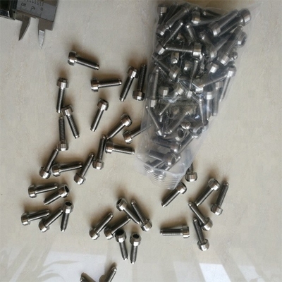 Gemakkelijk te installeren en duurzaam M7 * 24mm Titanium Split Rim Bolts voor BBS DIN Standard Natural Finish