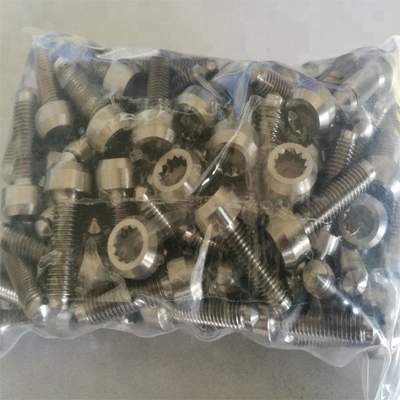 Gemakkelijk te installeren en duurzaam M7 * 24mm Titanium Split Rim Bolts voor BBS DIN Standard Natural Finish