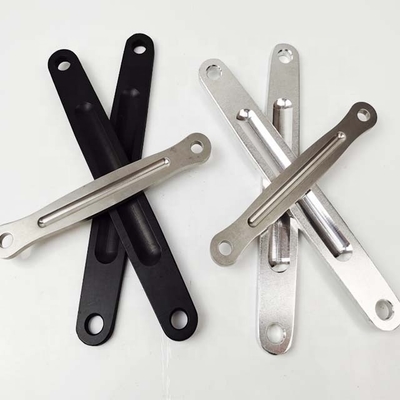 Duurzaam en universeel staal 13-5/8&quot; Jacobs ladder Drie gaten Titanium pinnen voor Sprint Car vervangen/herstellen Op maat gemaakte OE NO