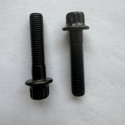 DIN Standard Zilveren Afwerking M7x 32MM LENGTE Staal 12 PT Flankenhoofdbouten in zwart voor toepassingen in de automobielindustrie