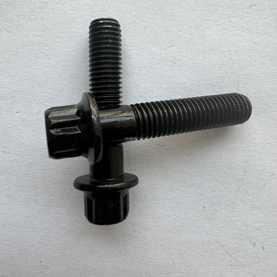 Zilver DIN Standaard staal 12 PT Flangen hoofdbouten M7x 32mm LANG in zwart