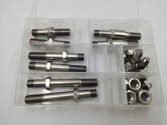 Universal Fitment Eagle's TITANIUM ONE NUT OR Q/C R/R S/P PLUS BOLT KIT De perfecte toevoeging aan uw Sprint Car Chassis