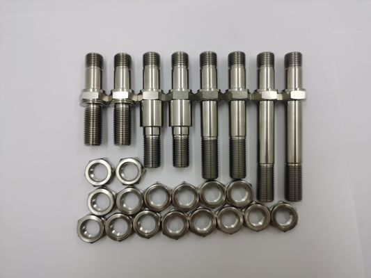 Universal Fitment Eagle's TITANIUM ONE NUT OR Q/C R/R S/P PLUS BOLT KIT De perfecte toevoeging aan uw Sprint Car Chassis