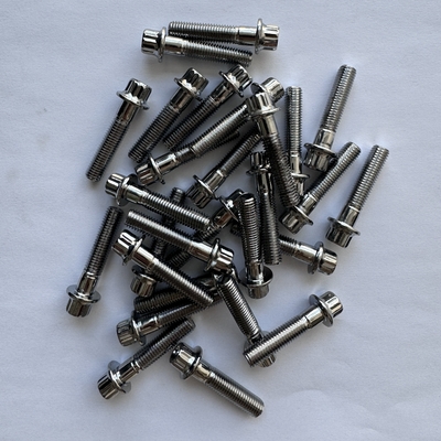 Grade GR5 Normale afwerking Titaniumbout M8 x1.25x 32MM 12-punts flensbout voor Sprint Car in Natural