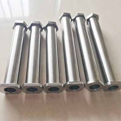 Natuurlijke afwerking 5/8&quot;-18 Dwarget King Pin Titanium voor Sprint Spindle Nut DIN Standard Gemaakt van 6AL-4V titanium legering