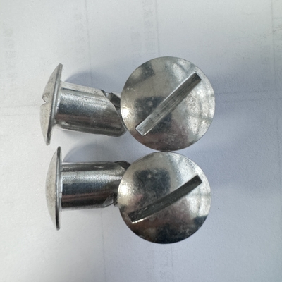 Maak gebruik van het volledige potentieel van uw sprintwagen met universele 7/16&quot; * 600 Dzus knop zilveren aluminium bevestigingsmiddelen